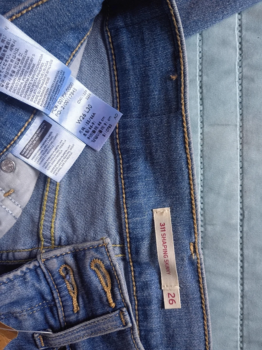 Levi's Men's Light Blue Slim Jeans